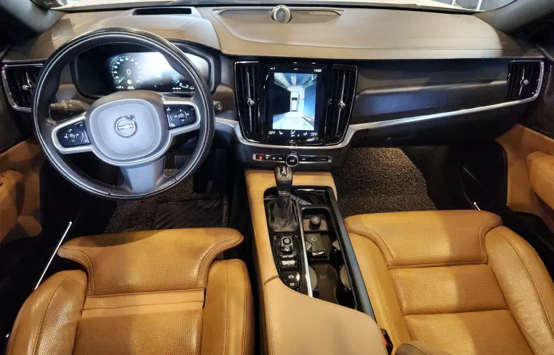 Volvo V90