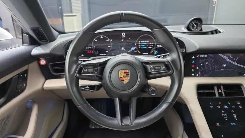 Porsche Taycan