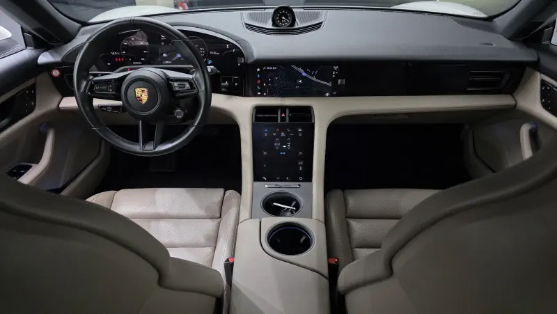 Porsche Taycan