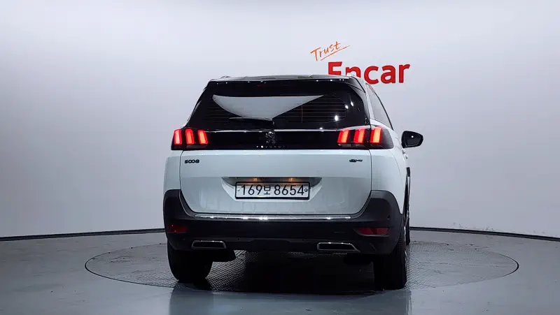 Peugeot 5008