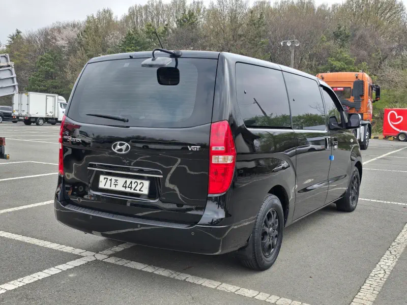 Hyundai Grand Starex