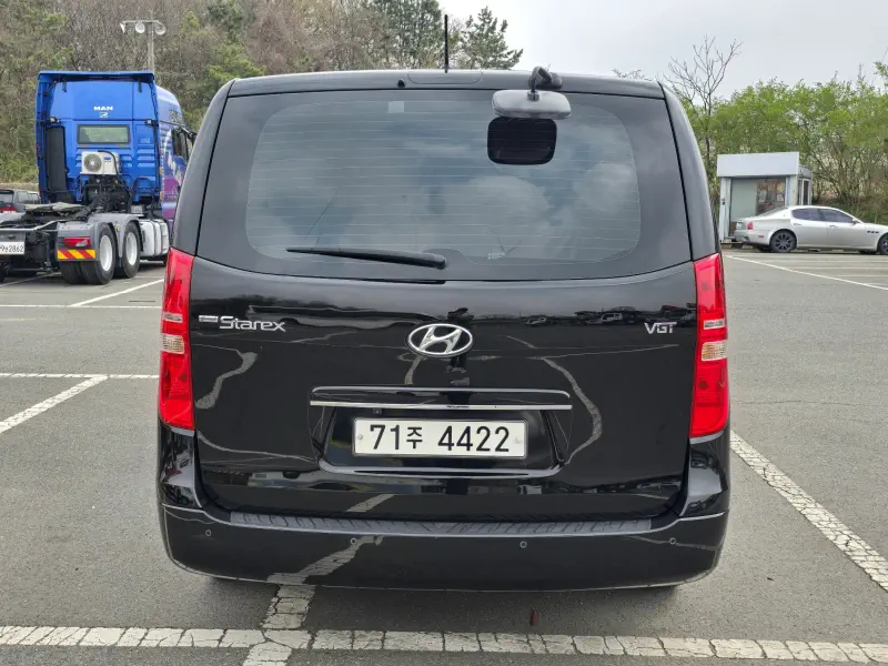 Hyundai Grand Starex