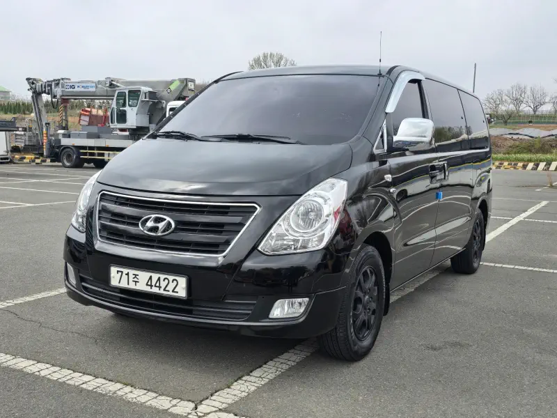 Hyundai Grand Starex