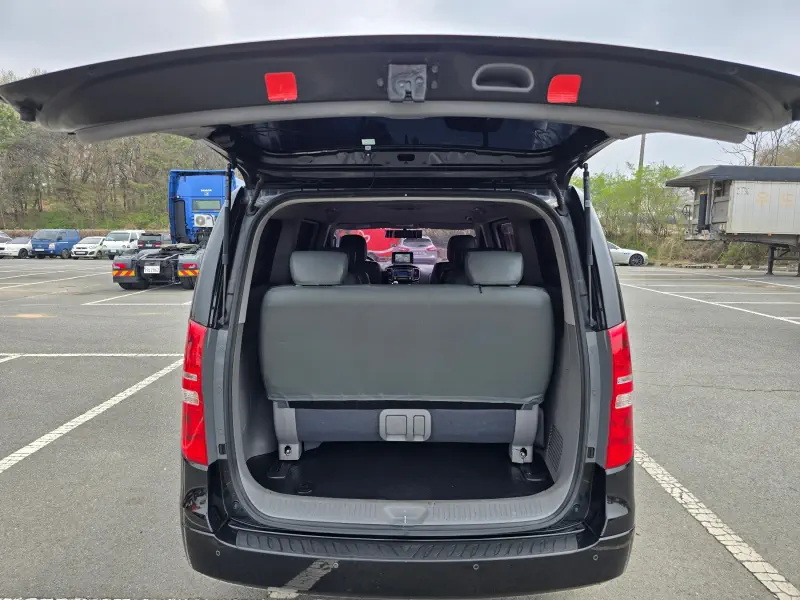 Hyundai Grand Starex