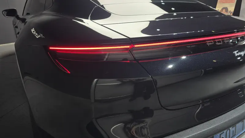 Porsche Taycan