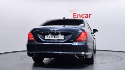 Genesis EQ900