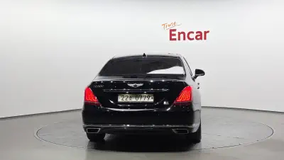 Genesis EQ900