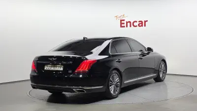 Genesis EQ900