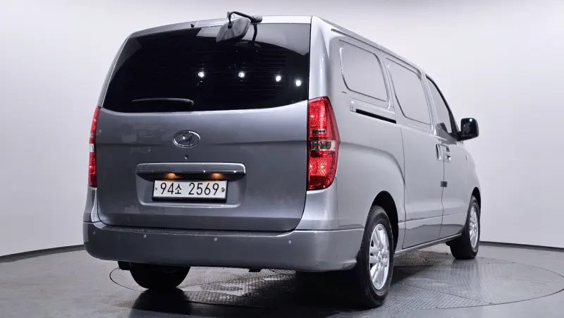 Hyundai Grand Starex
