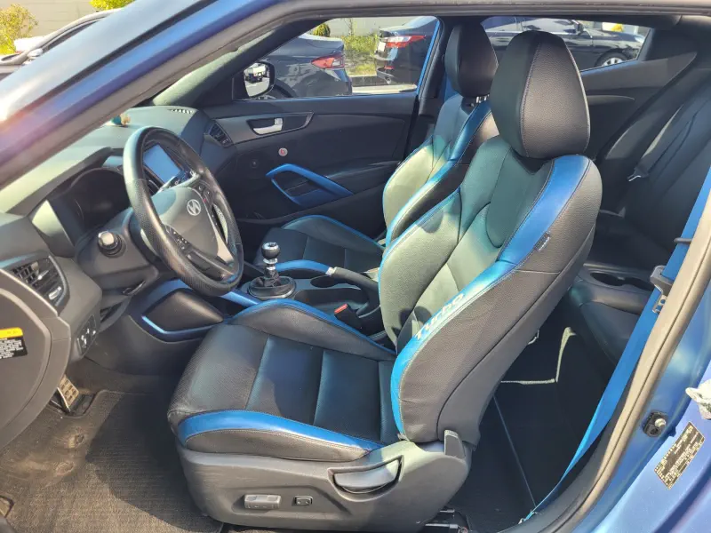 Hyundai Veloster
