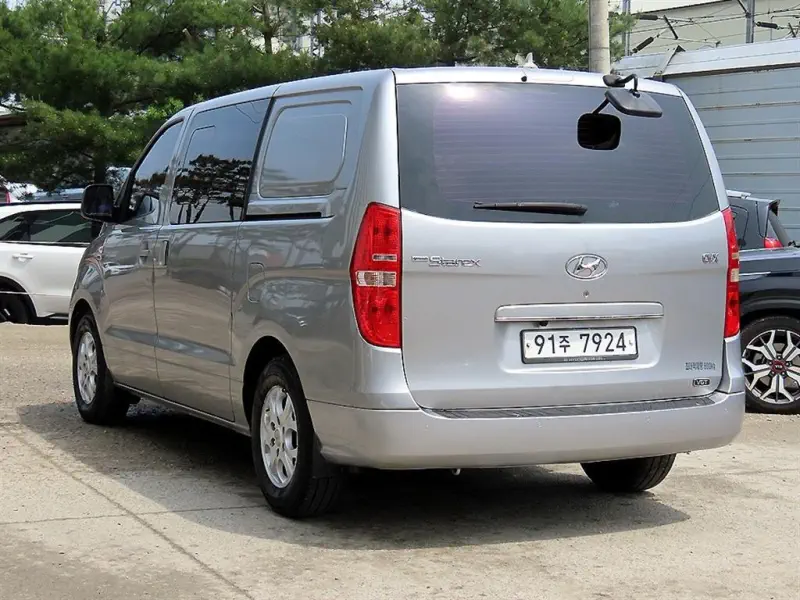 Hyundai Grand Starex
