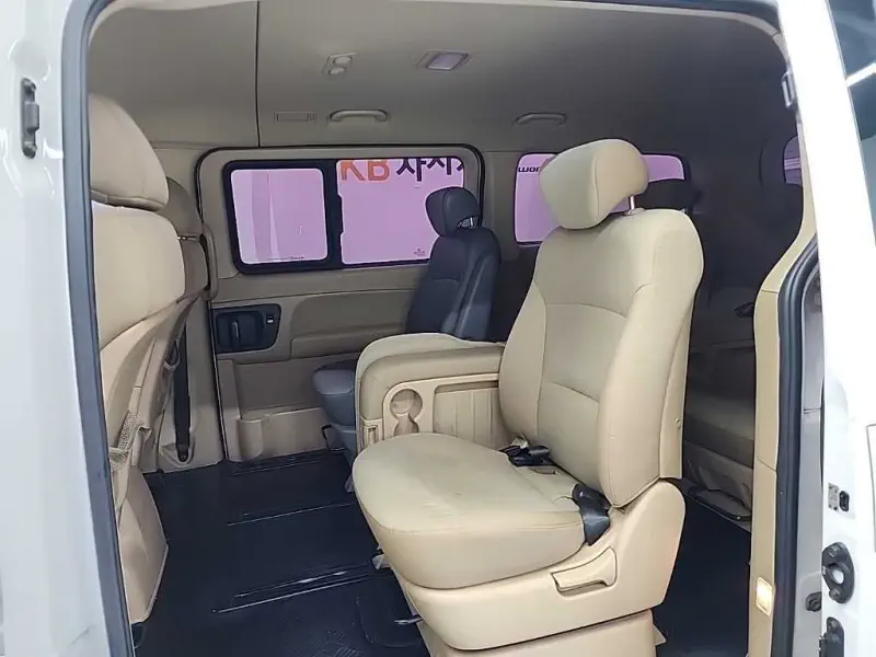 Hyundai Grand Starex