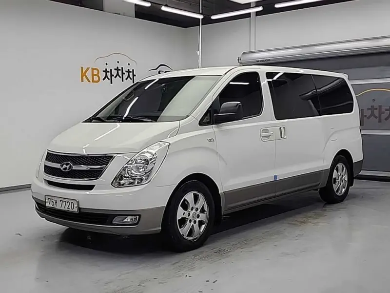 Hyundai Grand Starex