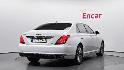 Genesis EQ900
