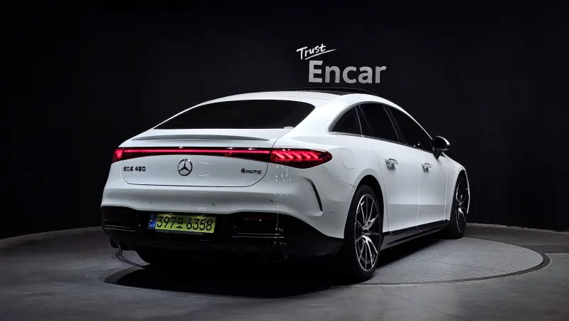 Mercedes-Benz EQS