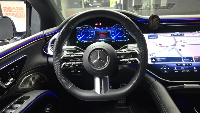 Mercedes-Benz EQS