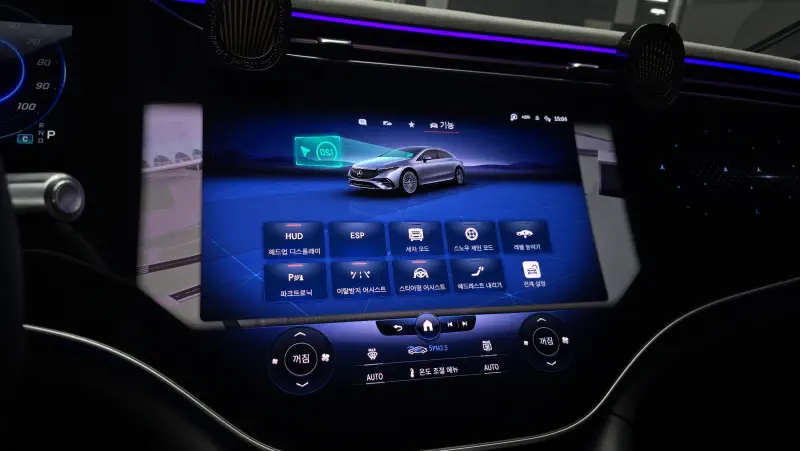 Mercedes-Benz EQS