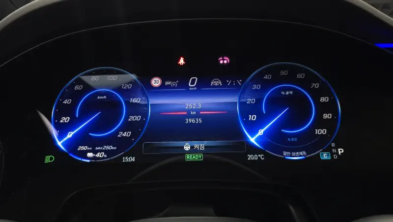 Mercedes-Benz EQS