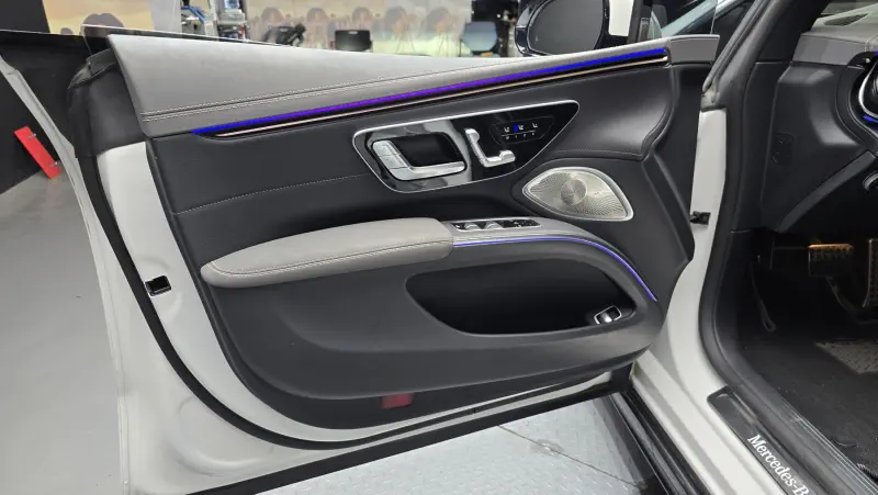 Mercedes-Benz EQS