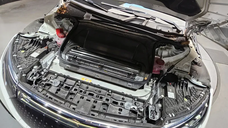 Mercedes-Benz EQS