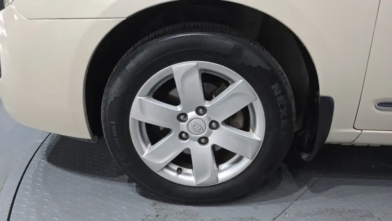 Kia Carens