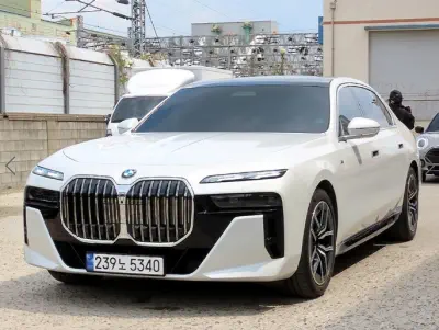 BMW 7-Series