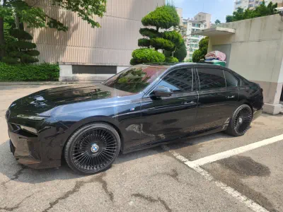 BMW 7-Series