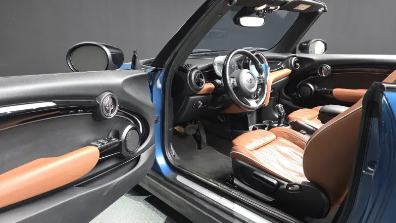 MINI Cabrio