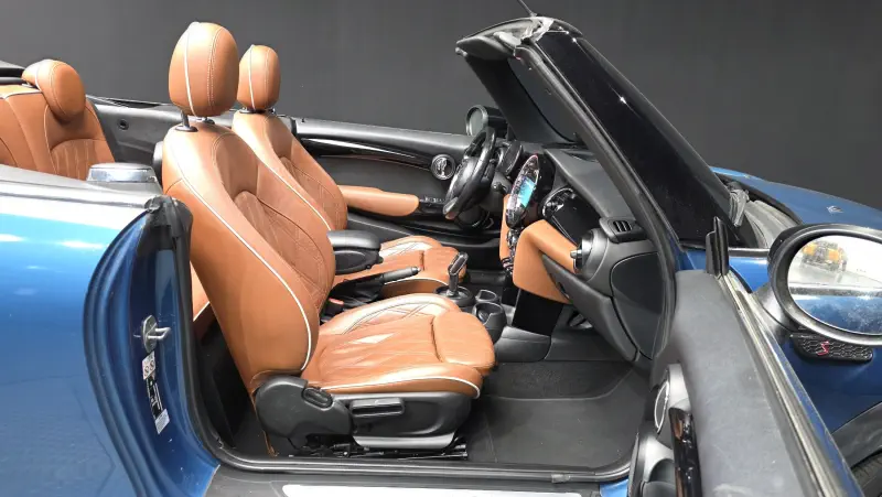 MINI Cabrio