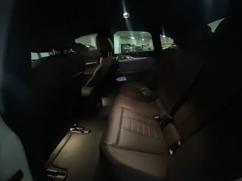 BMW i4