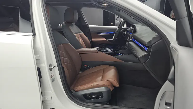 BMW i5