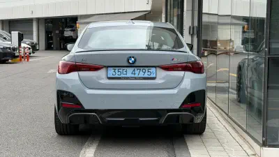 BMW i4