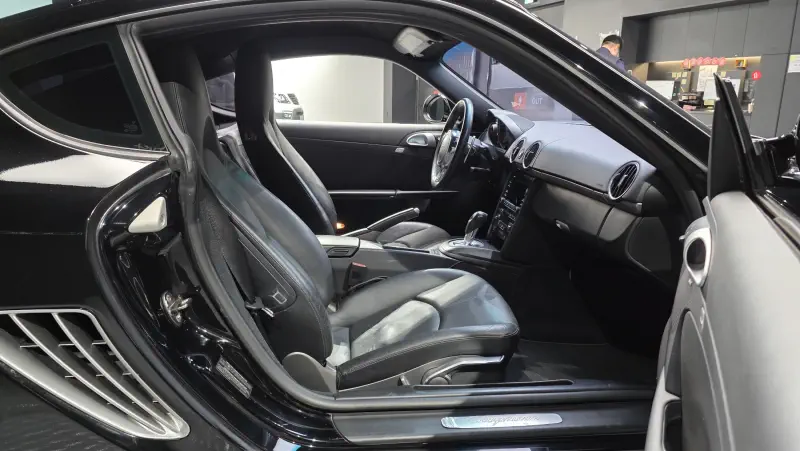 Porsche Cayman