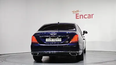 Genesis EQ900