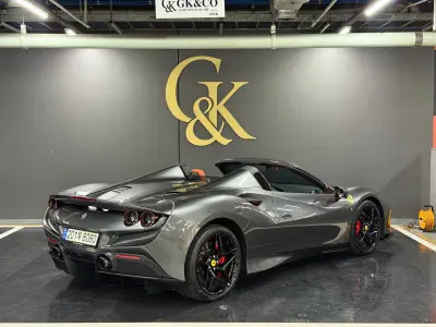 Ferrari F8
