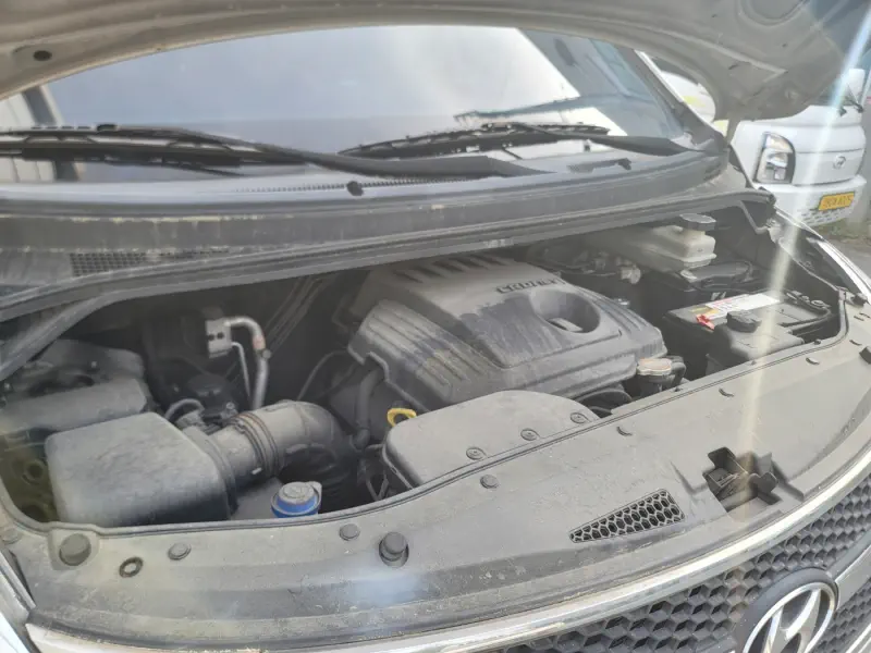 Hyundai Grand Starex