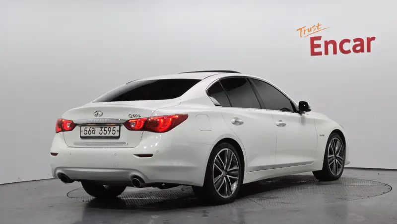 Infiniti Q50