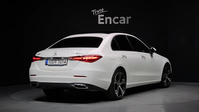 Mercedes-Benz C-Class