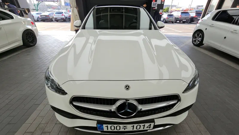 Mercedes-Benz C-Class