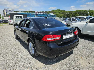Kia LOTZE