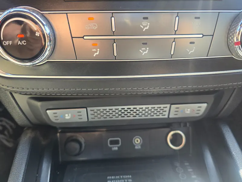 SsangYong Rexton Sports
