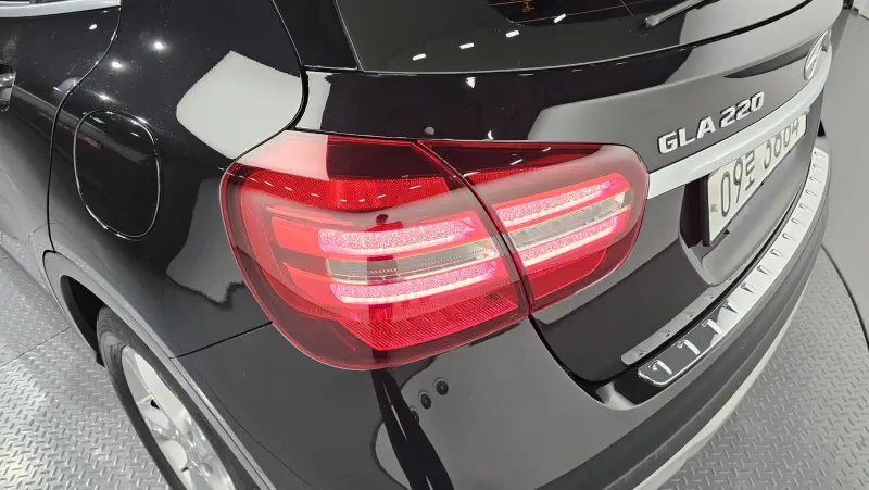 Mercedes-Benz GLA-Class