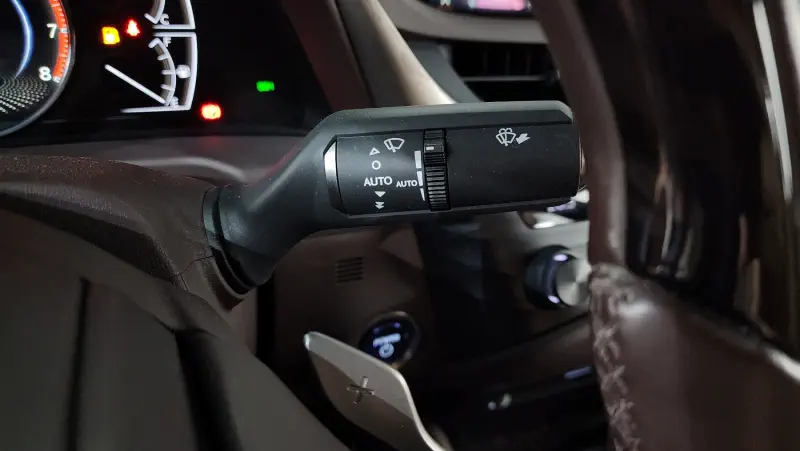 Lexus ES300h
