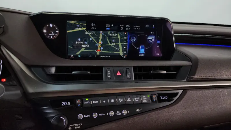Lexus ES300h