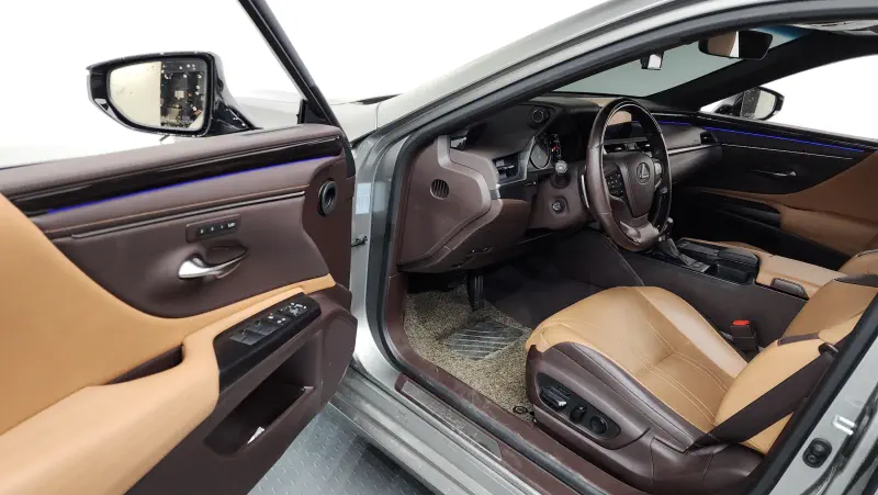 Lexus ES300h