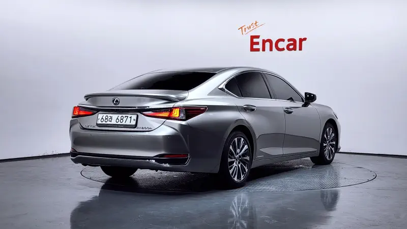 Lexus ES300h