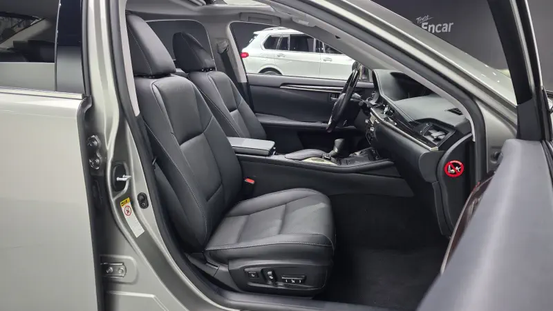 Lexus ES300h