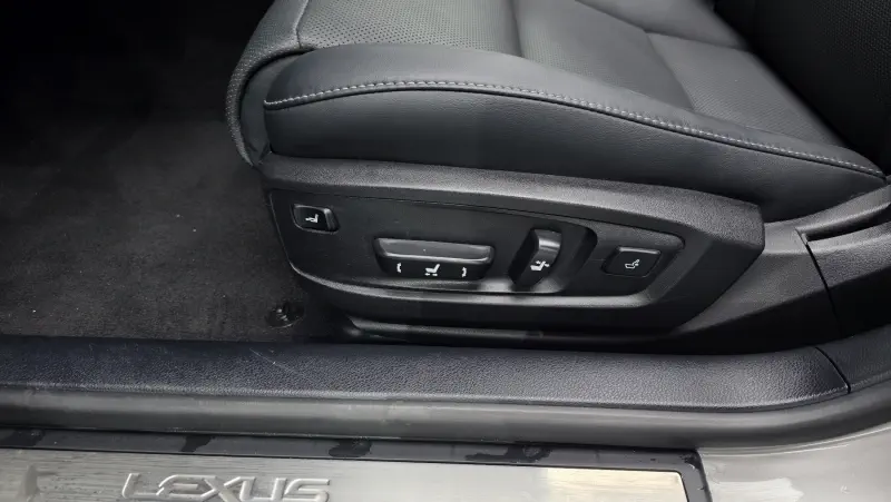 Lexus ES300h