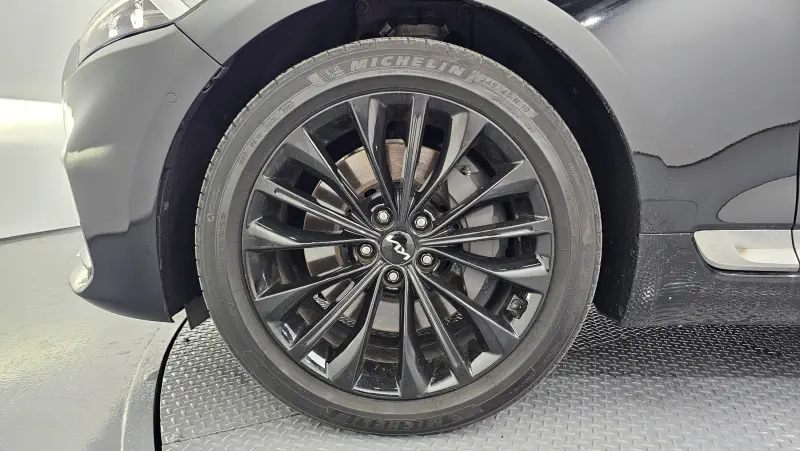 Kia K9