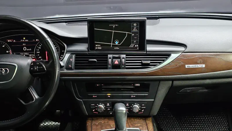 Audi A6
